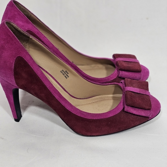 Isaac Mizrahi Fuchsia-Red Cute Pumps - Picture 7 of 8